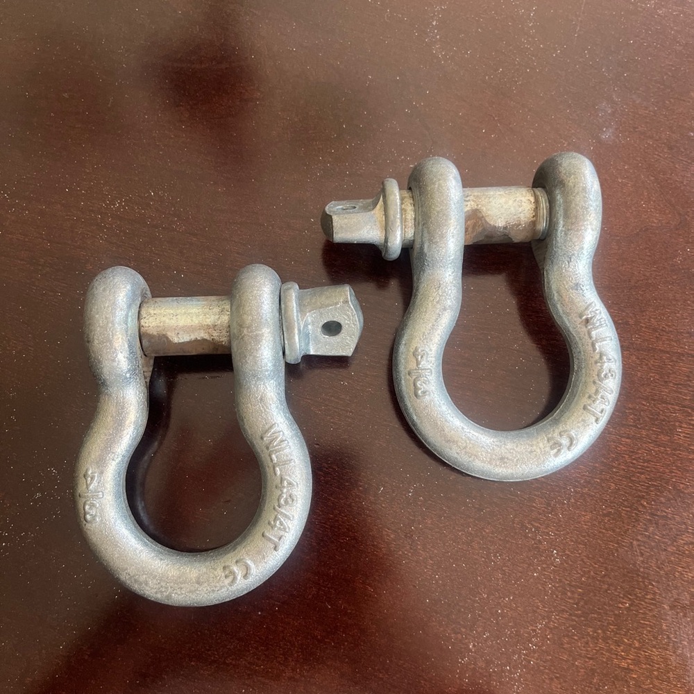 Pair of 3/4″ D-Ring Shackles